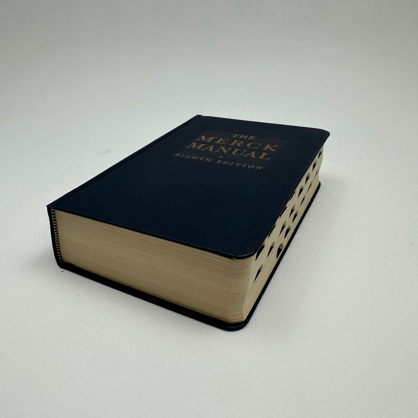 The Merck Manual of Diagnosis and Therapy Medicine Medical Reference 8th Edition