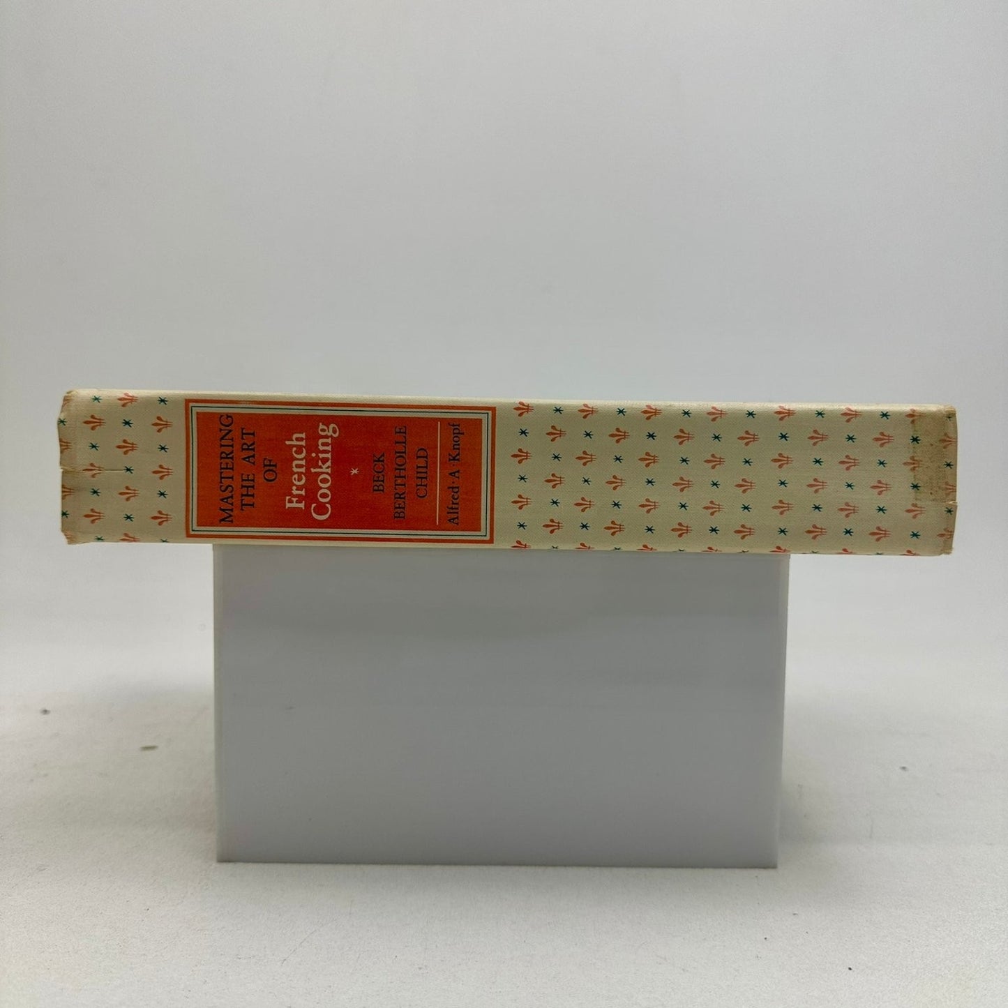 Mastering the Art of French Cooking Julia Child 1965 Cookbook Knopf Vintage