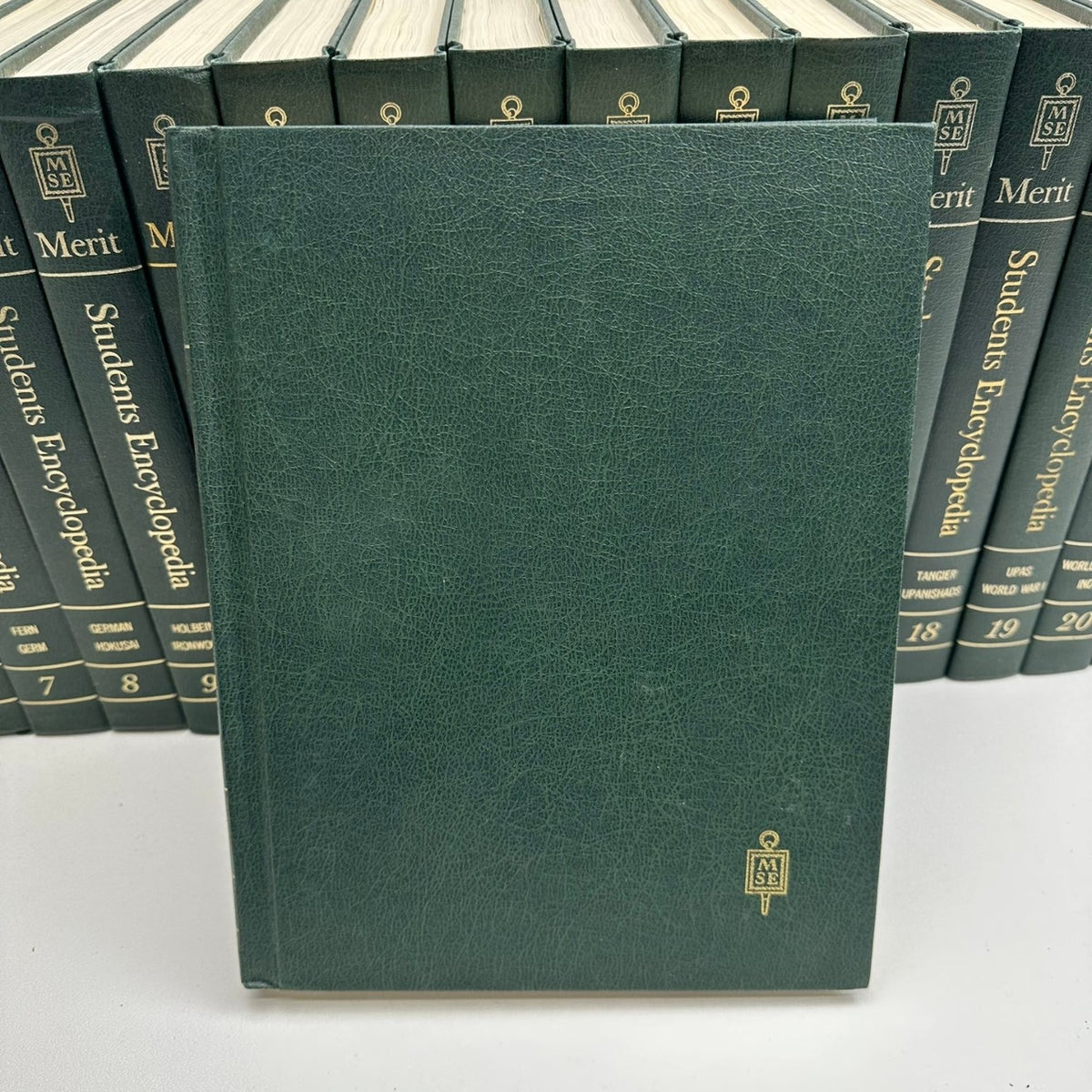 Merit Students Encyclopedia 1971 Full Set 20 Volumes + 3 Yearbooks