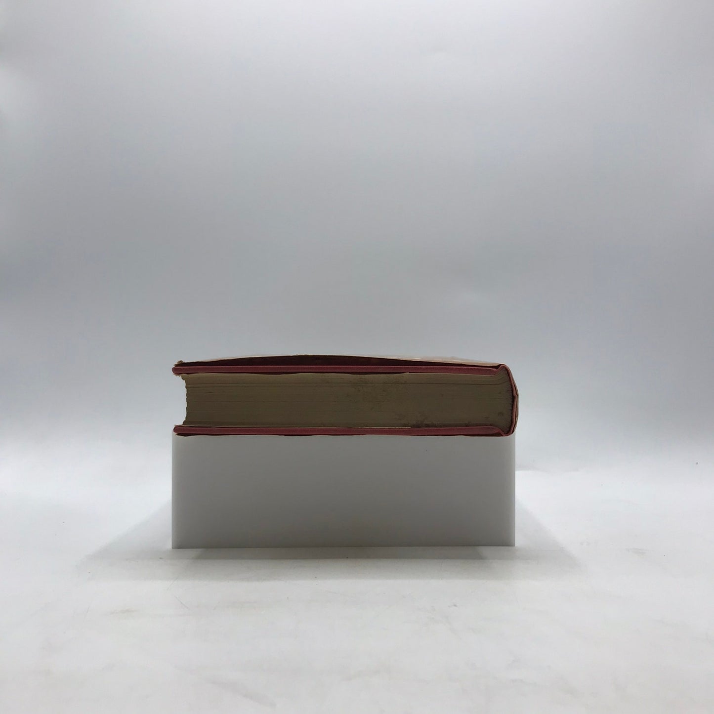 Brideshead Revisited Evelyn Waugh Modern Classic Book Club Edition Dark Academia