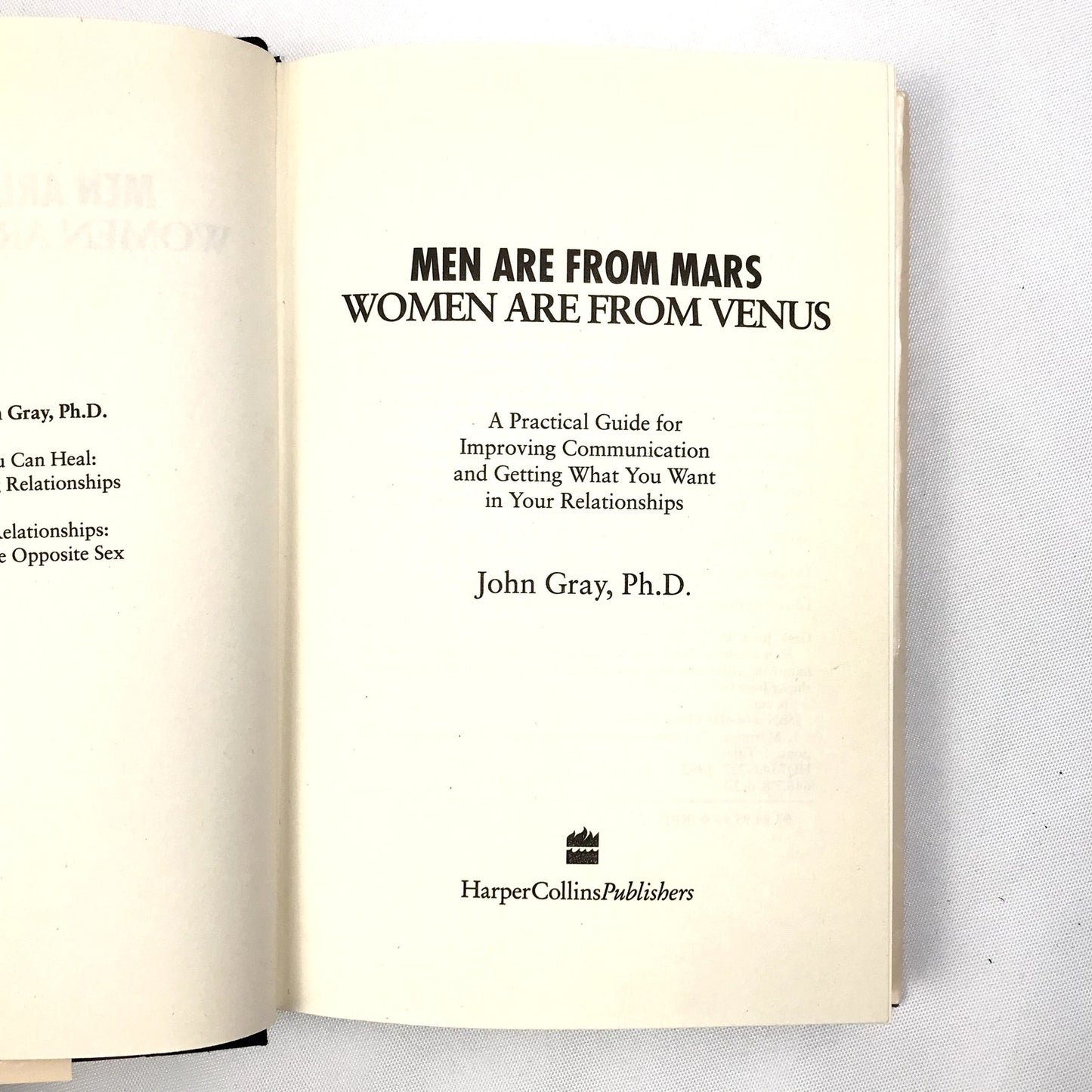 Men Are from Mars, Women Are from Venus Hardcover 1st Edition by John Gray 1992