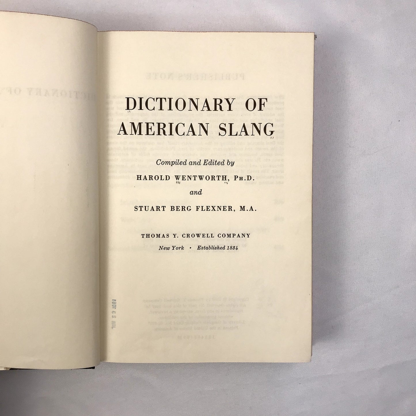 Dictionary of American Slang Book by Harold Wentworth & Stuart Berg Flexner 1960