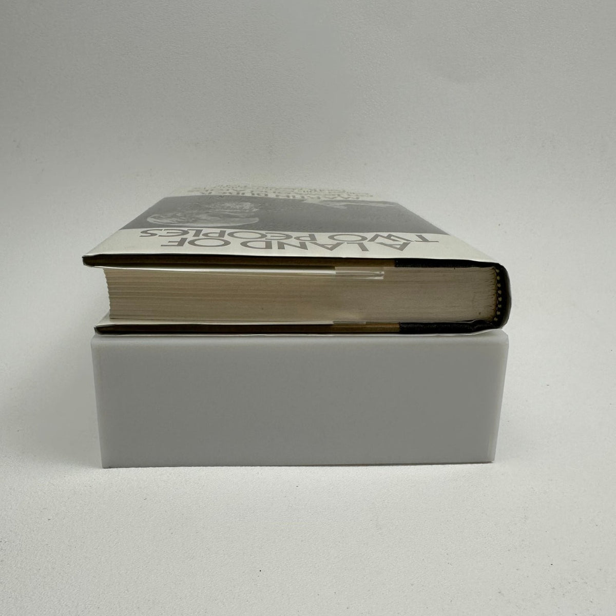 A Land of Two Peoples Martin Buber 1983 First Printing Jews Arabs Oxford