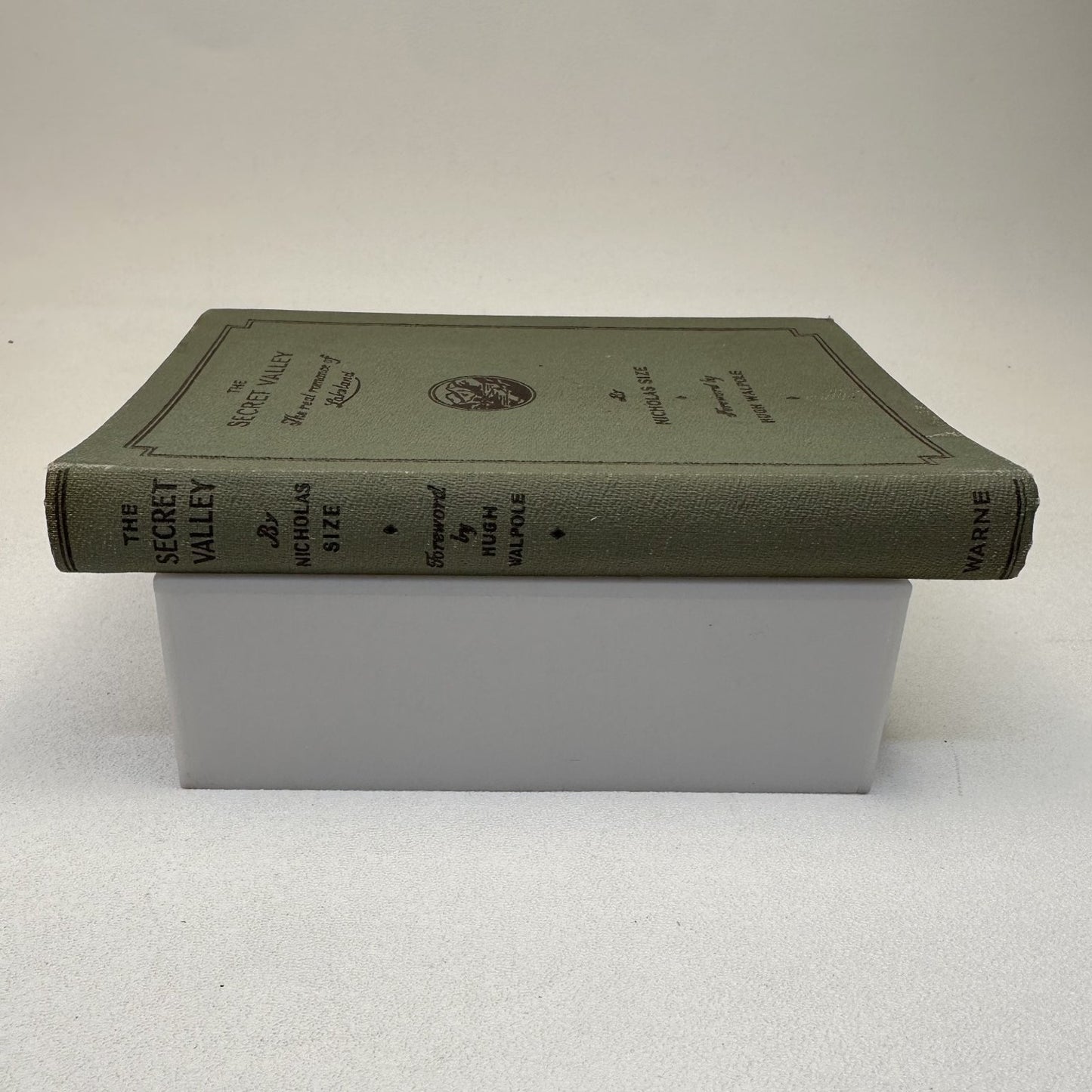 The Secret Valley Nicholas Size 1930 Fourth Edition Lakeland Romance Warne