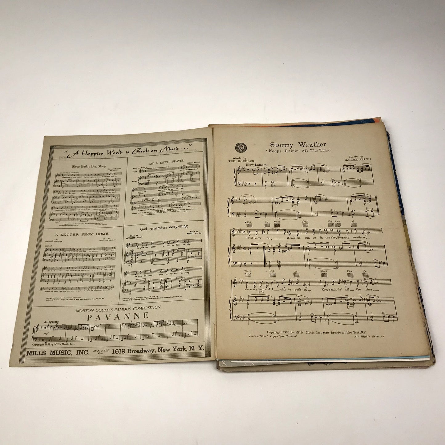 Lot of 25 Vintage Sheet Music Hollywood, Musicals Scrapbooking PB Illustrated