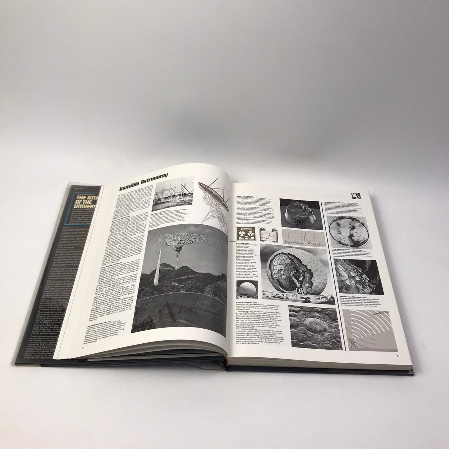 The Atlas of The Universe Patrick Moore Environment Space Astronomy Physics 1970