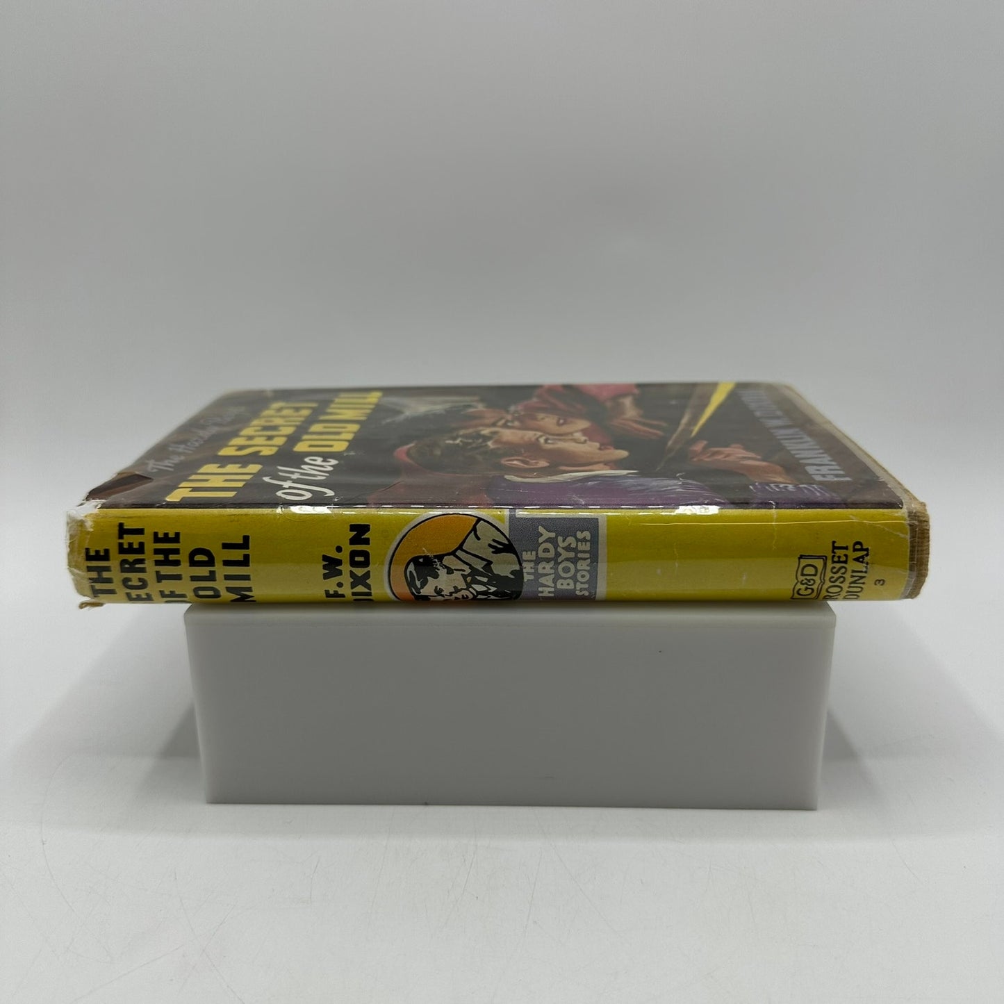 The Secret of The Old Mill Hardy Boys Franklin Dixon Mystery Adventure Novel
