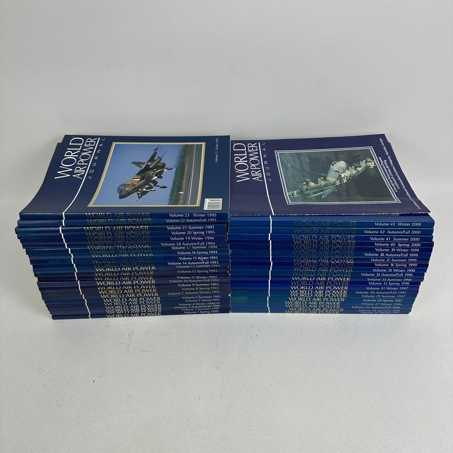 World Air Power Journal Complete Set of 43 with Lockheed P-3 Orion Briefing