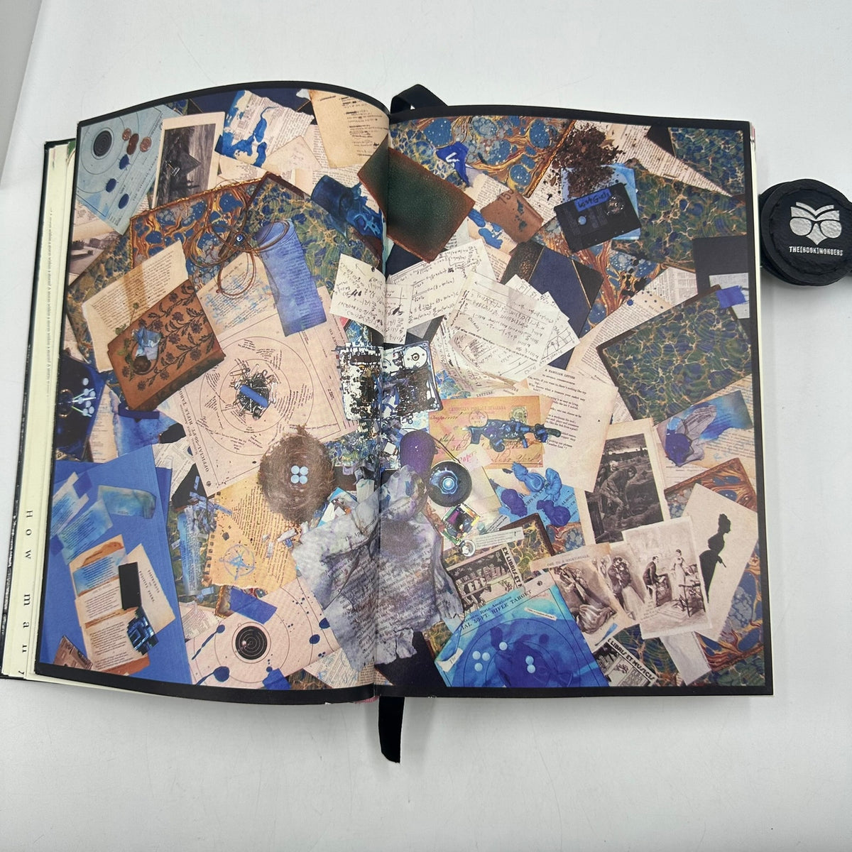 The Familiar Volume 1 One Rainy Day in May Mark Z. Danielewski Thriller Suspense
