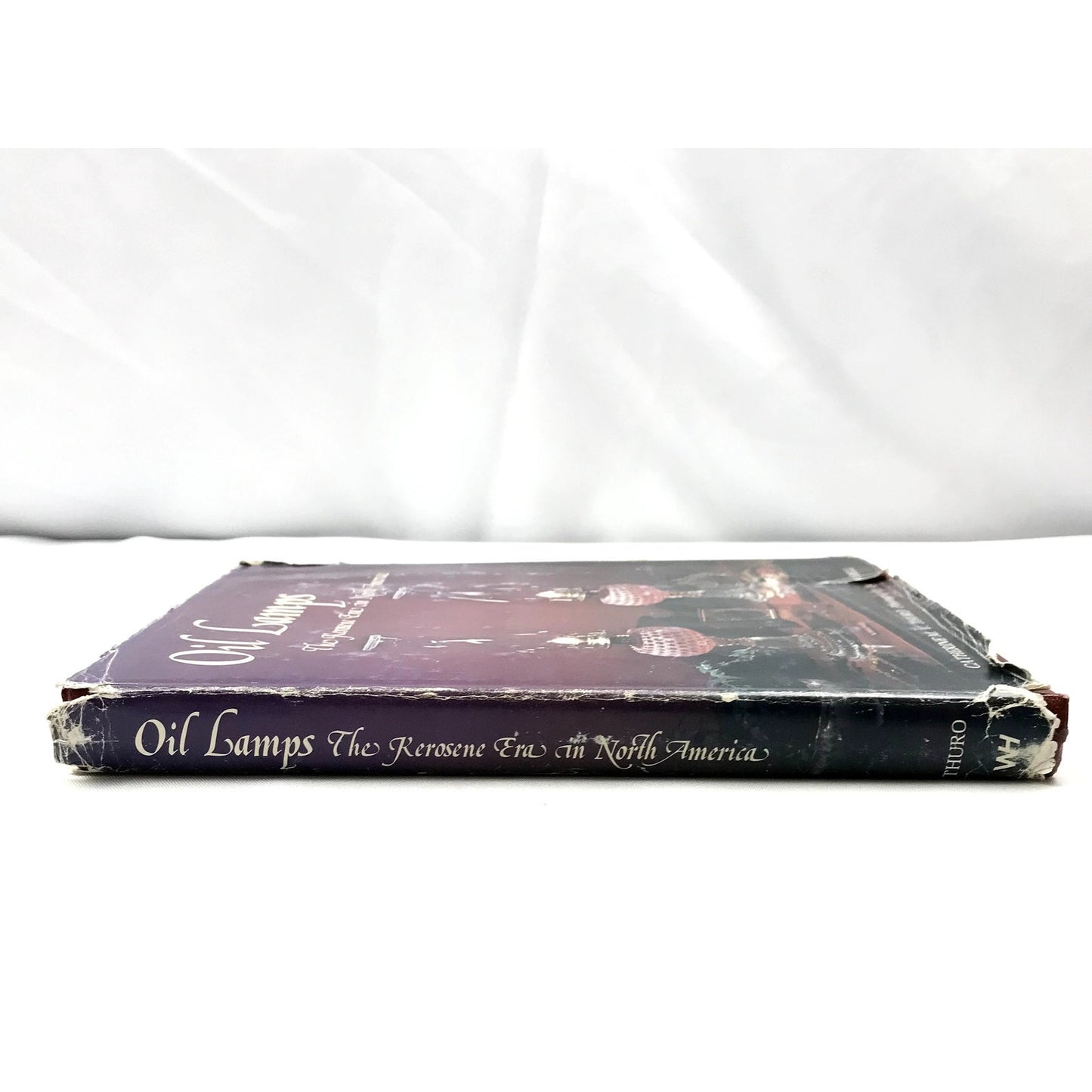 Oil Lamps The Kerosene Era in North America Catherine M V Thuro Collectibles