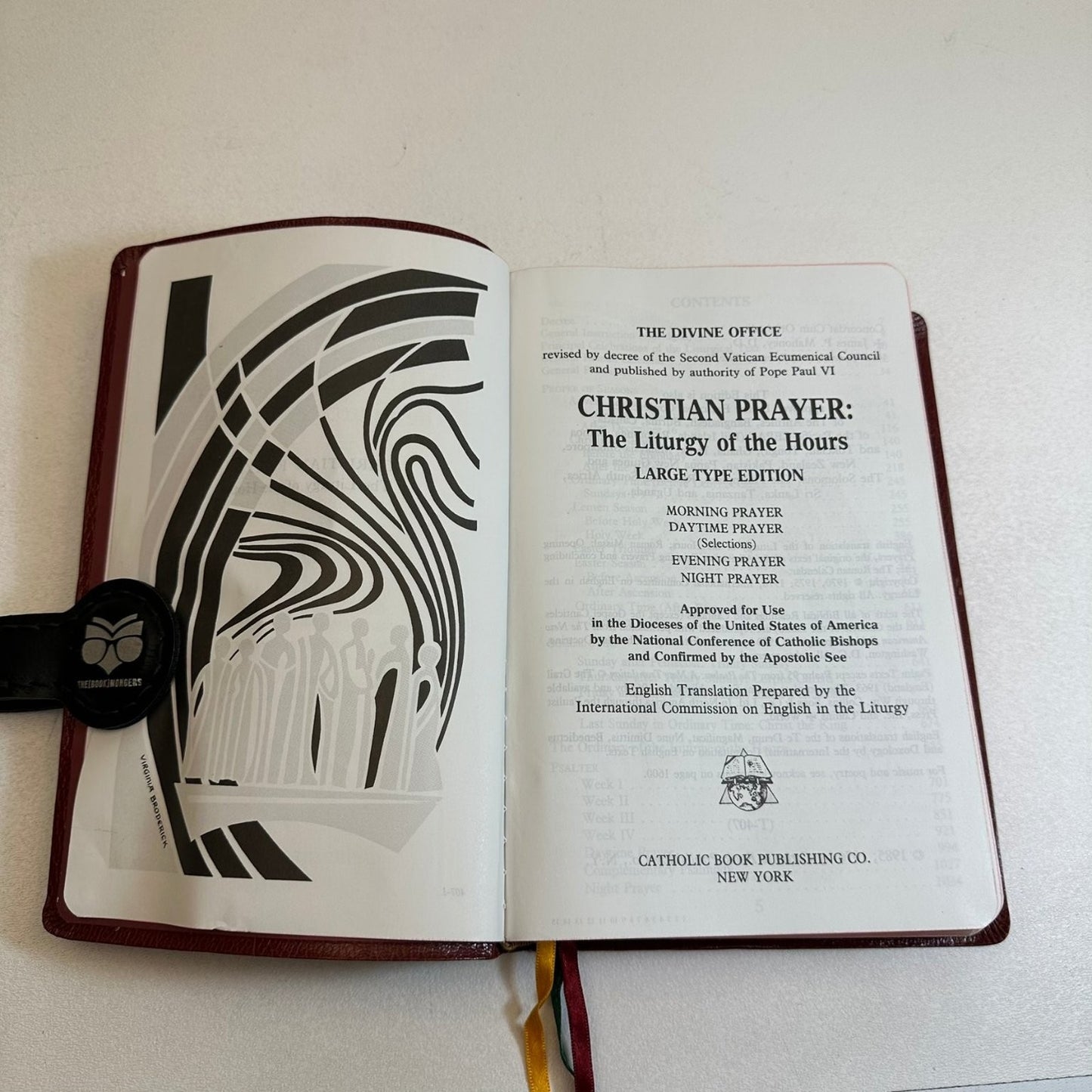 Christian Prayer Liturgy of the Hours 1985 Large Type Catholic Book Publishing
