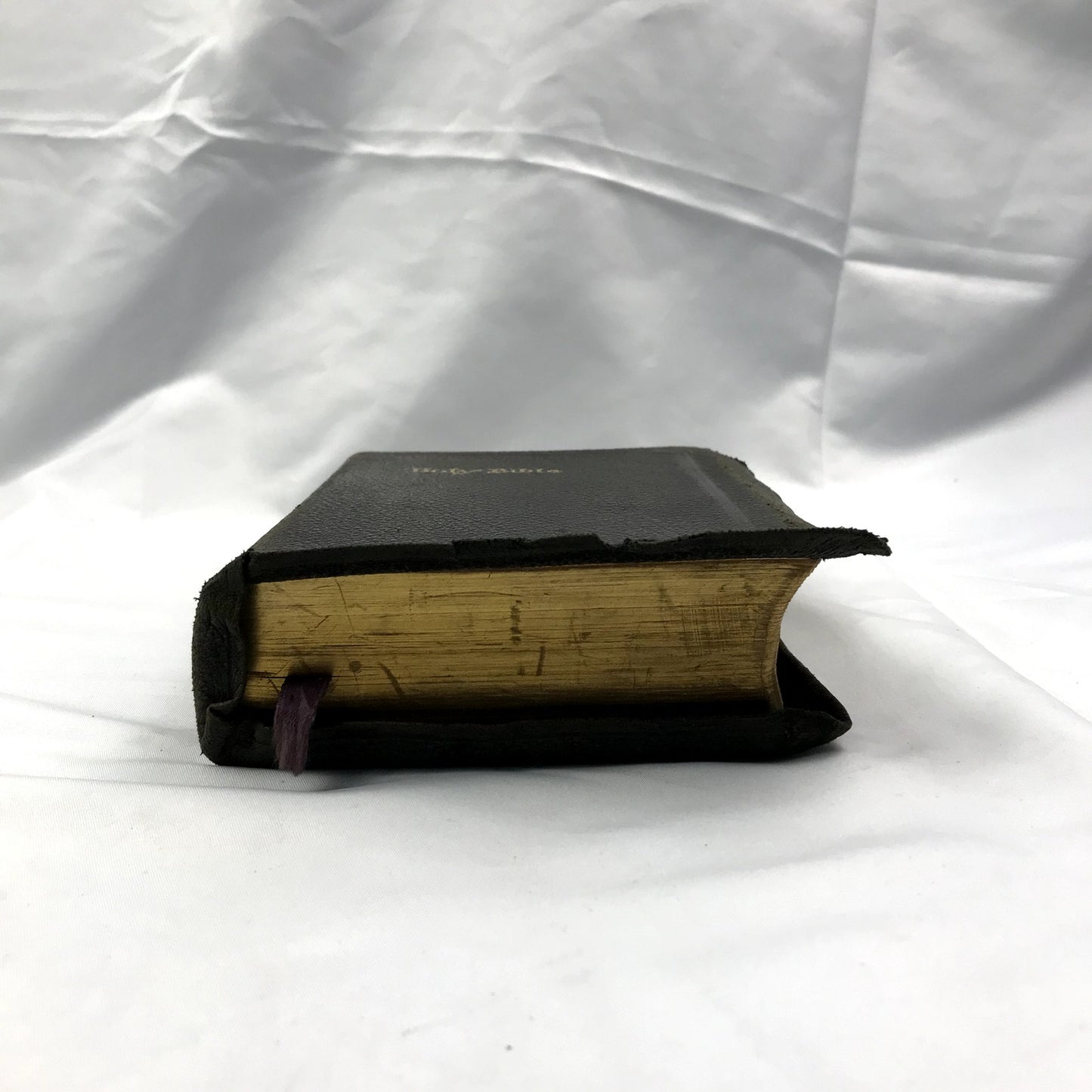 The Holy Bible Self-Pronouncing Reference Edition King James Version 1940s