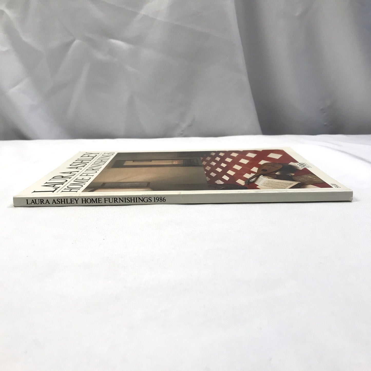 Laura Ashley Home Furnishings & Decoration Illustrated Rare Catalogue 1986