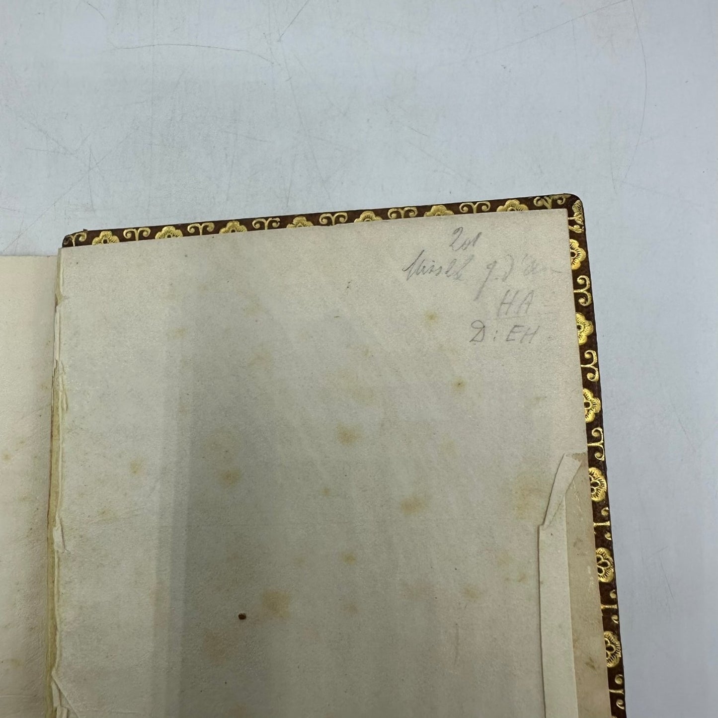 Missel de Sainte Jeanne d'Arc Illustrated Gilt Edges Leather Book Nouvelle Ed