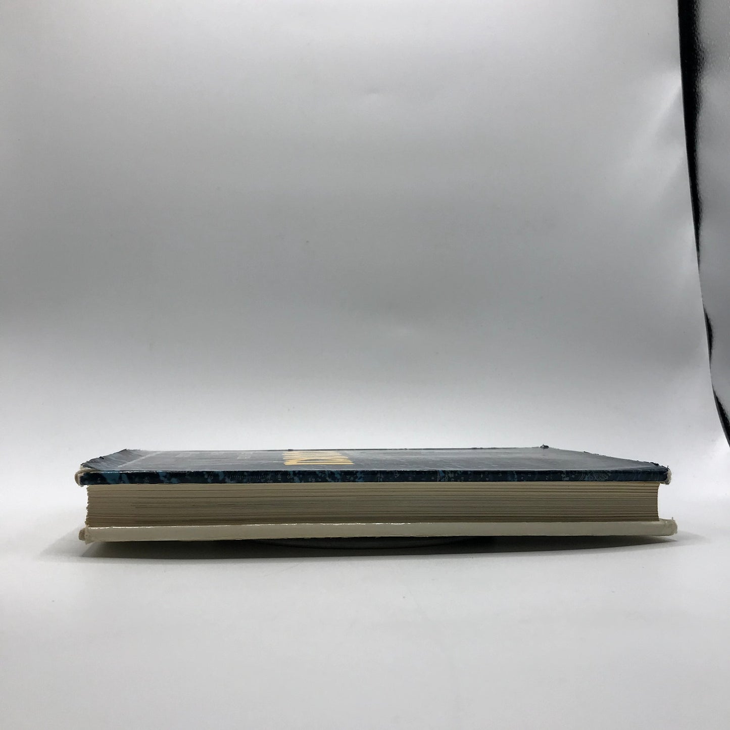 Kodoku Sailing Alone Across The Pacific Hardcover Book by Kenichi Horie 1964