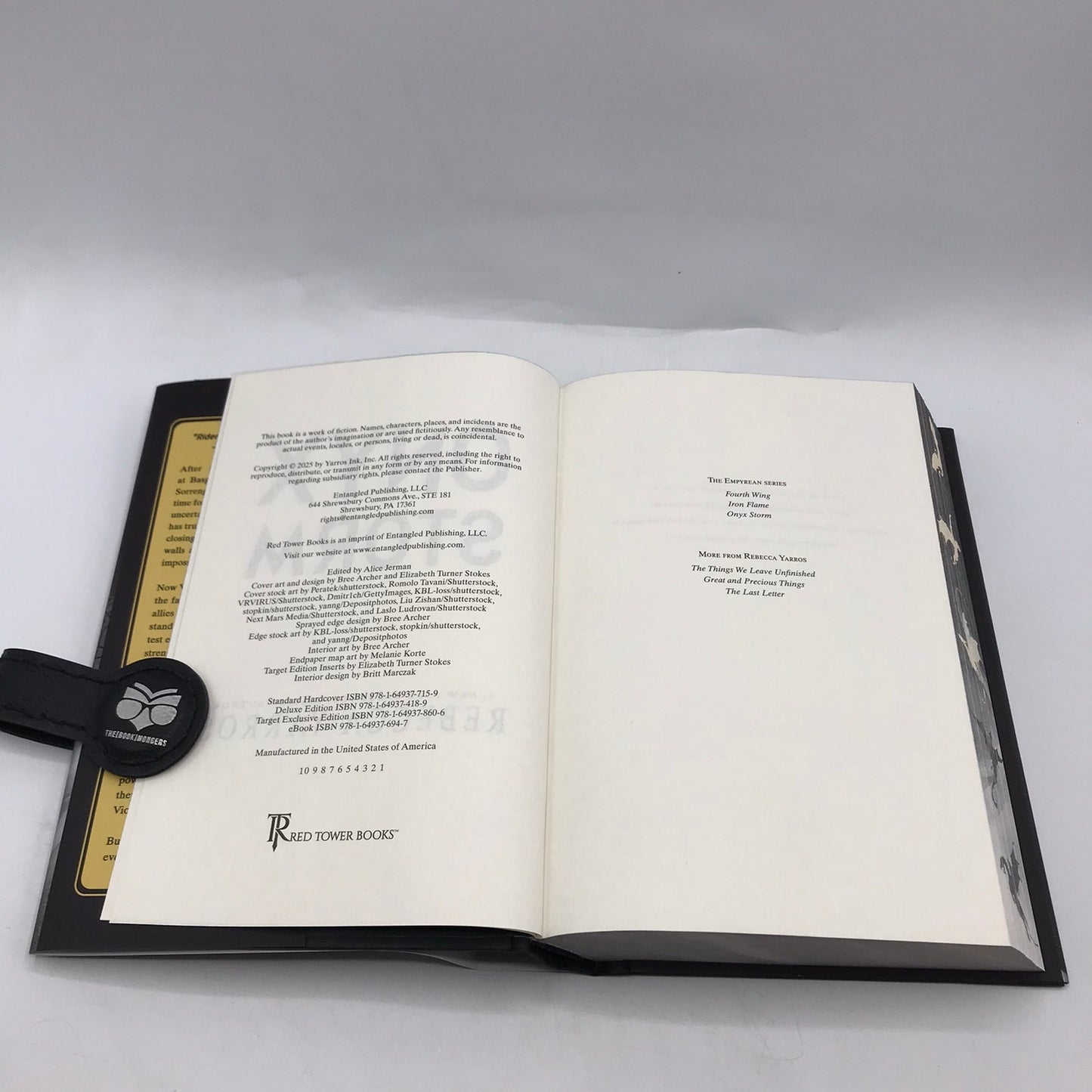 Onyx Storm Rebecca Yarros Military Romance Fantasy New Deluxe Limited Edition