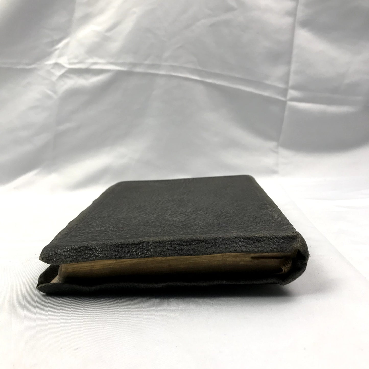 The Holy Bible The Old & New Testaments Bourgeois 8vo Self-Pronouncing 1920's