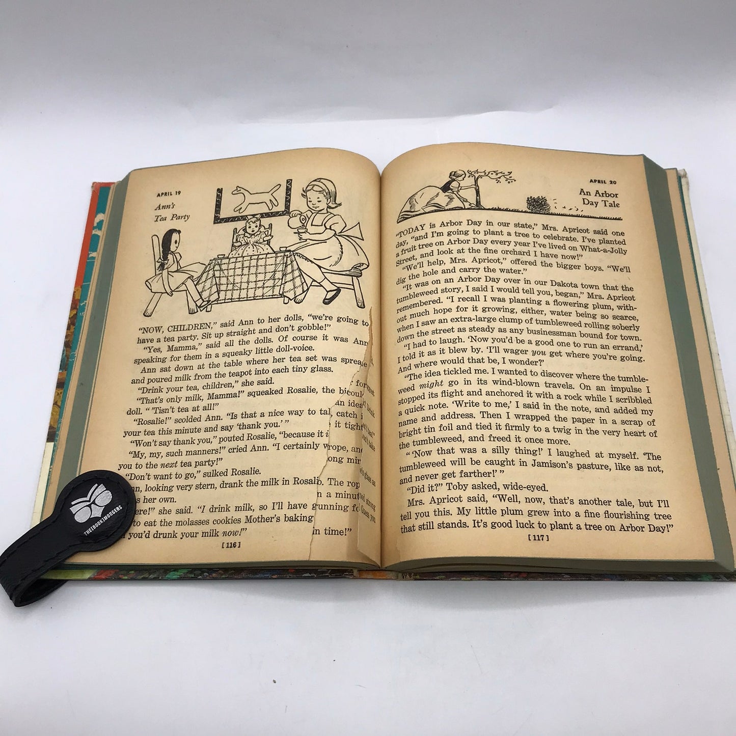 365 Bedtime Stories by Nan Gilbert A Story for Every Day of the Year Children