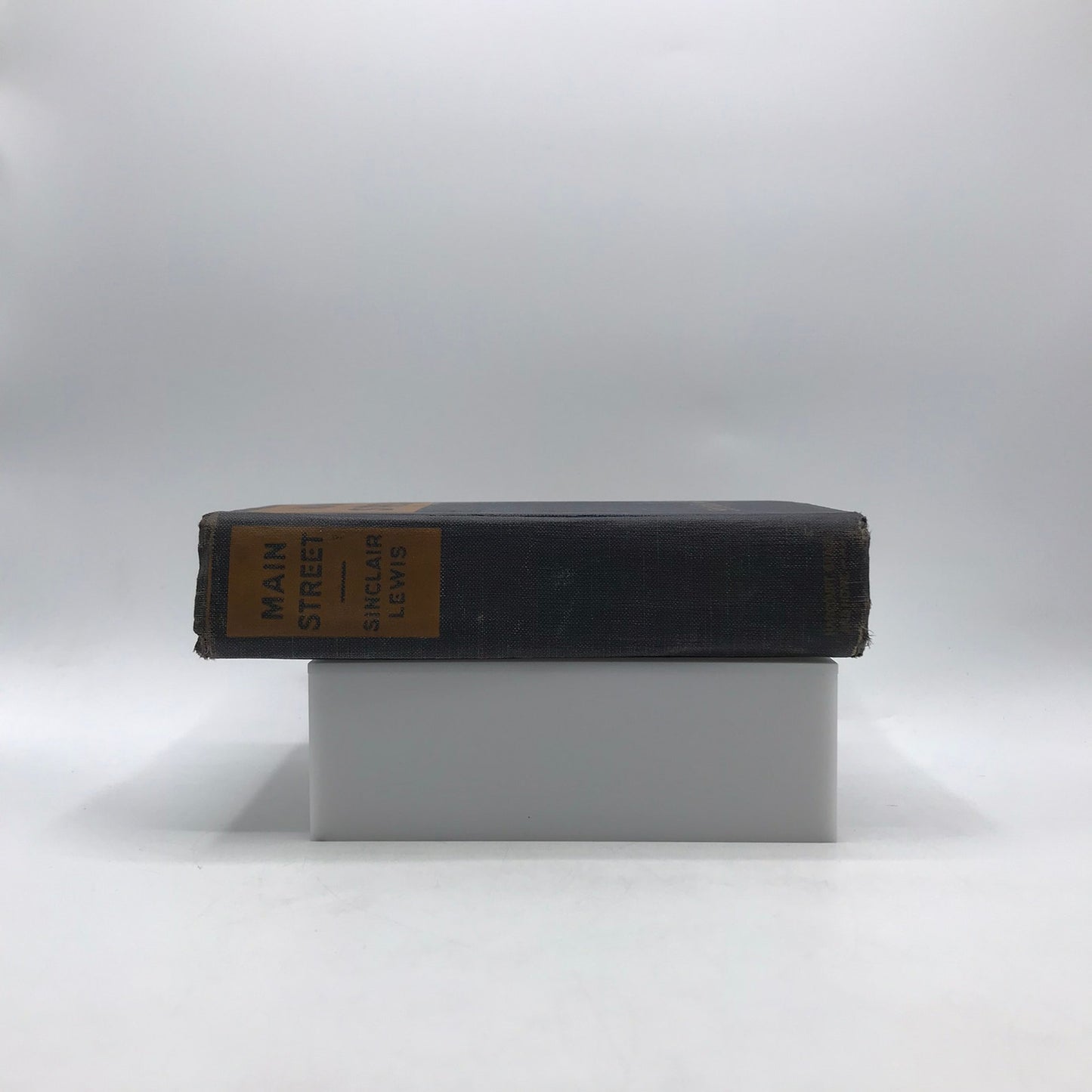 Main Street The Story of Carol Kennicott Sinclair Lewis with Errors Historical