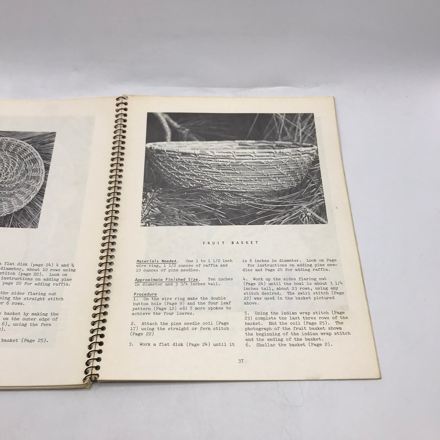 Pine Needle Raffia Basketry Jeannie McFarland Weaving Art Crafts Hobbies Design