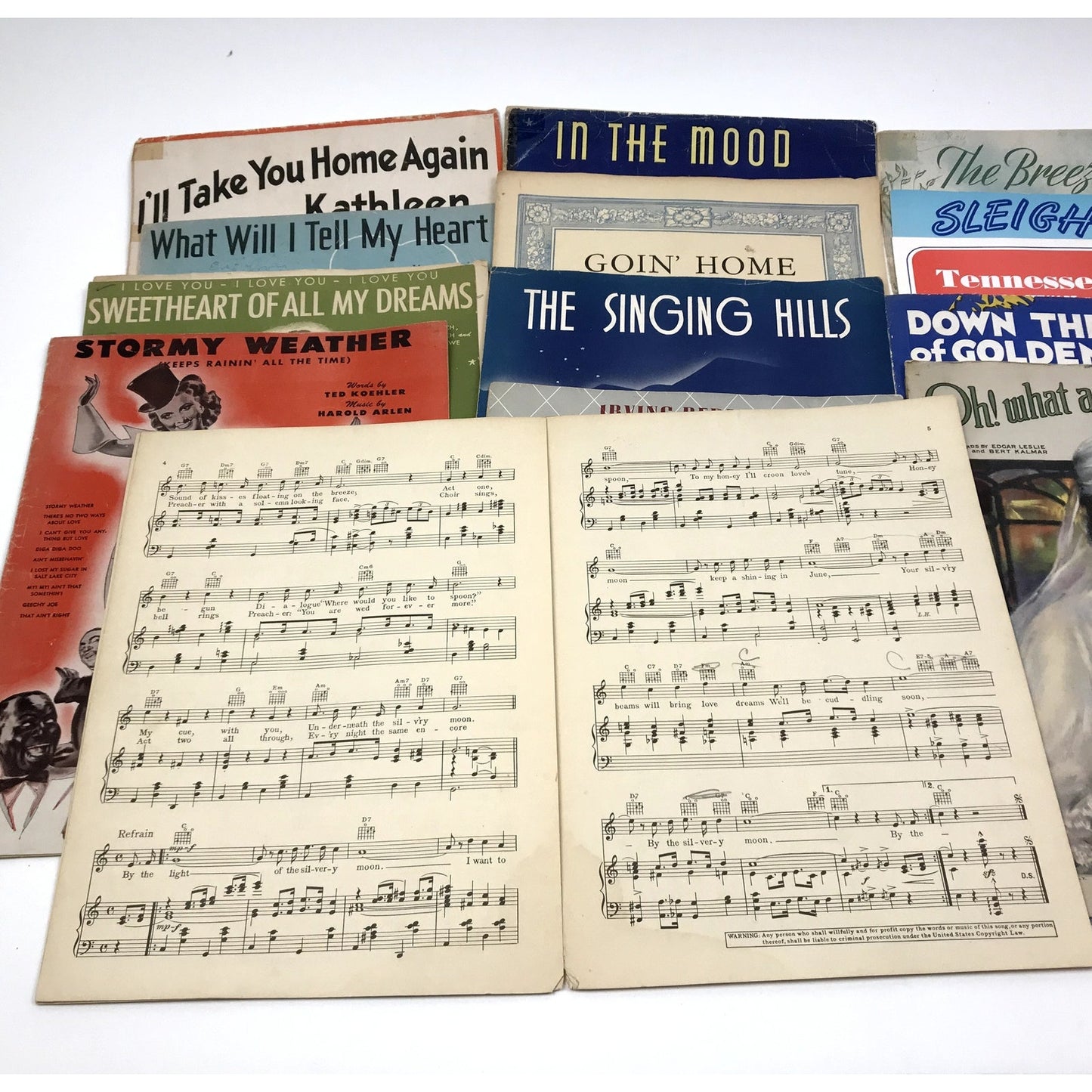 Lot of 25 Vintage Sheet Music Hollywood, Musicals Scrapbooking PB Illustrated