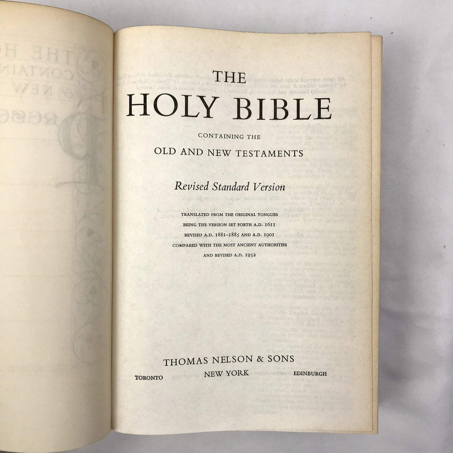 The Holy Bible Containing Old and New Testaments Revised Standard Version 1952
