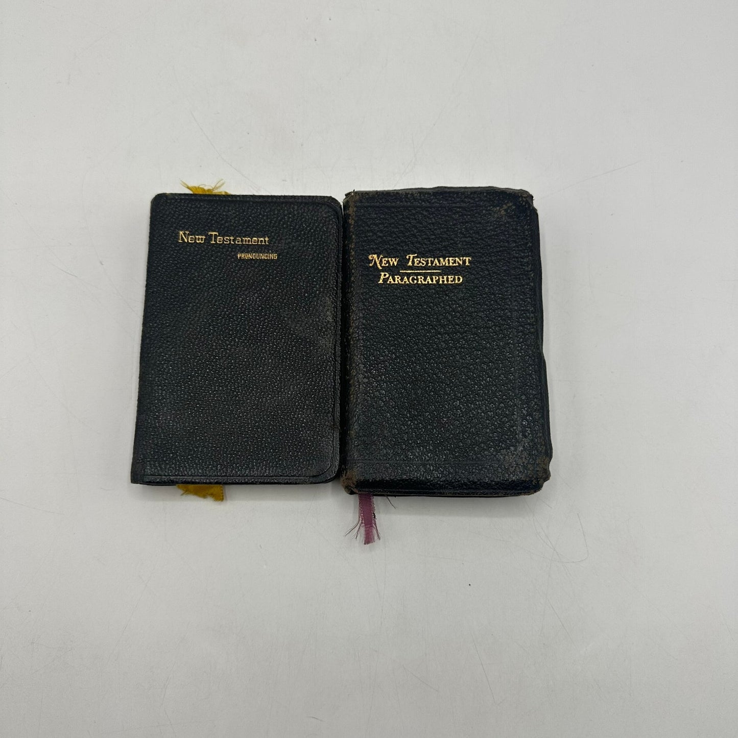 New Testament Pronouncing Paragraphed Lot of 2 Vest Pocket Christian Bible Study