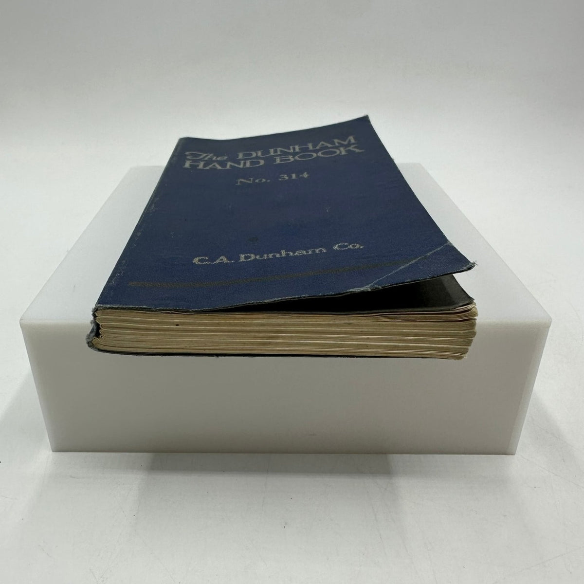 The Dunham Hand Book No. 314 C. A. Dunham Co. 1925 Heating Systems Manual
