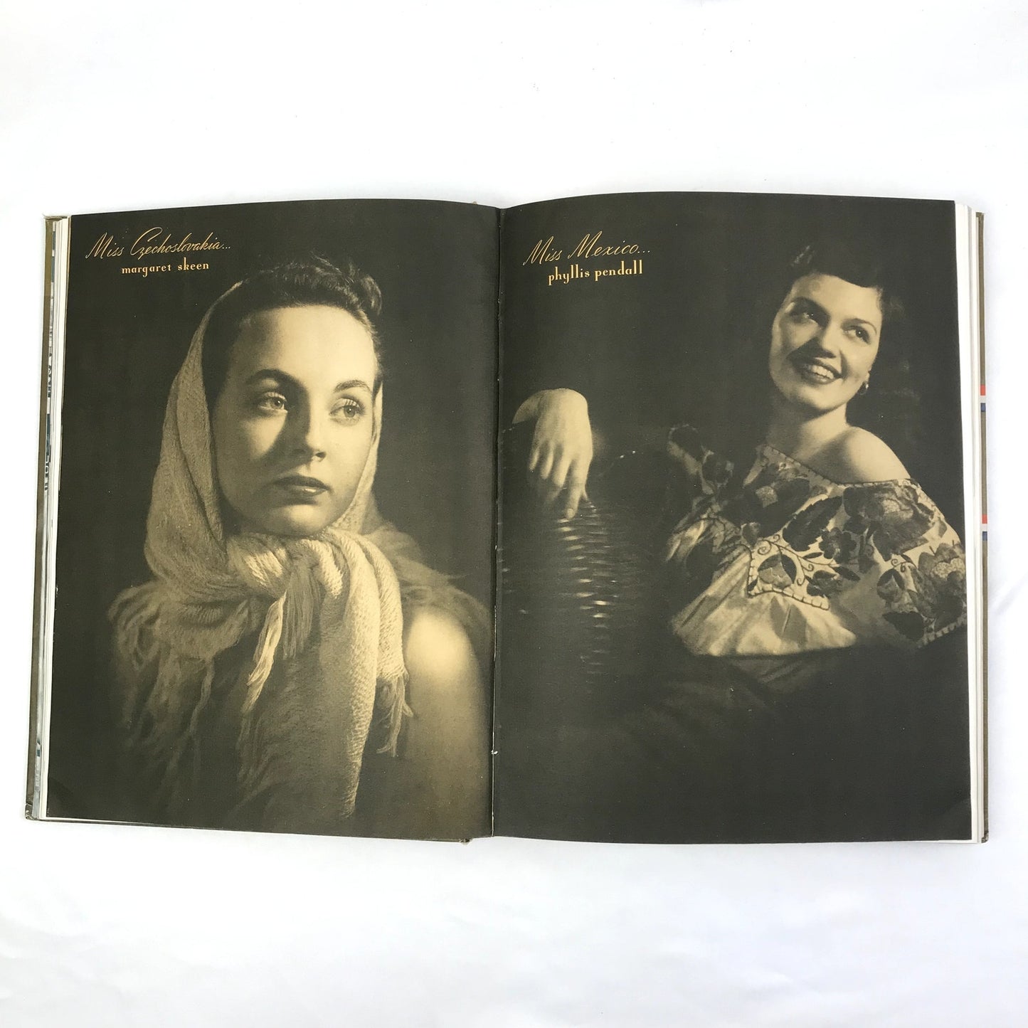 The Beaver Hardcover Oregon State College Yearbook Corvallis, Oregon 1943