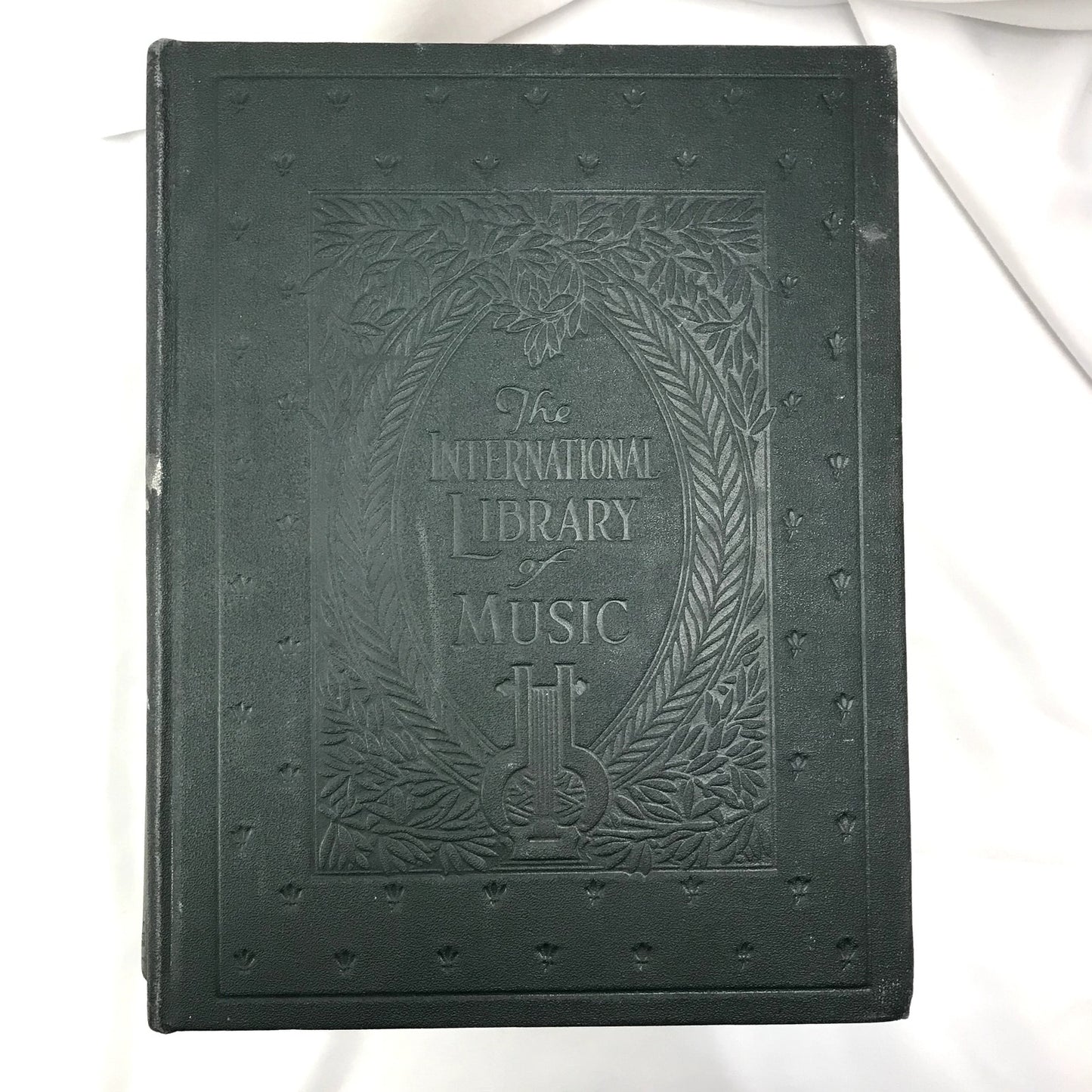 The International Library of Music for Vocalists Lot of 9 Hardcover Books 1925