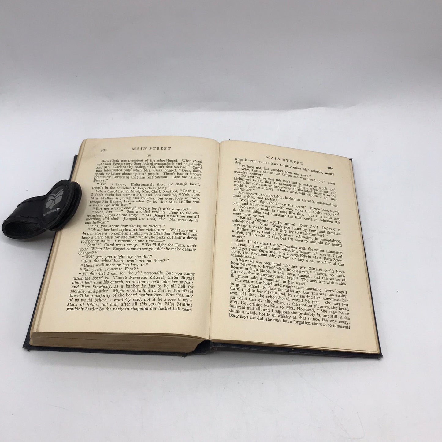 Main Street The Story of Carol Kennicott Sinclair Lewis with Errors Historical