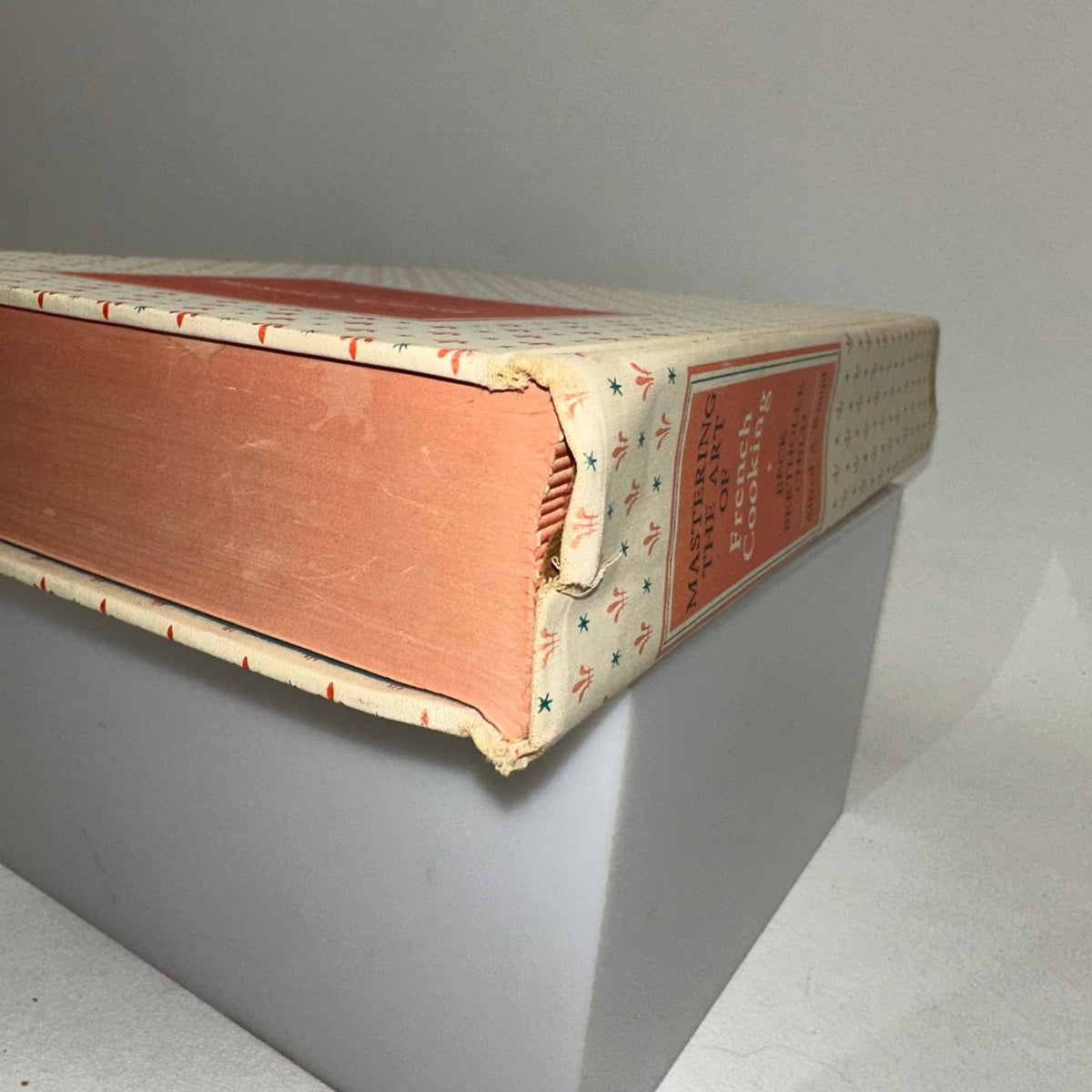 Mastering the Art of French Cooking Julia Child 1965 Cookbook Knopf Vintage
