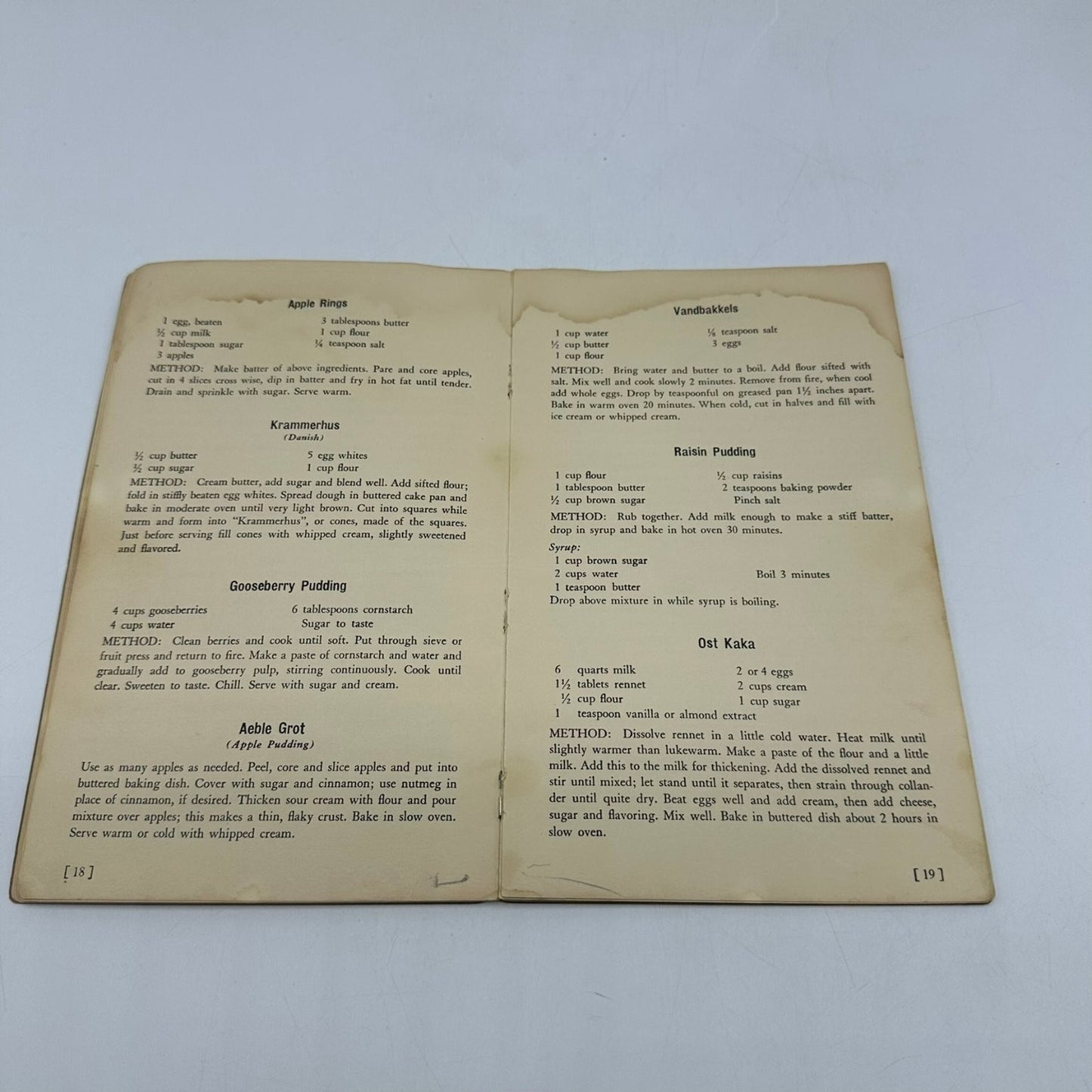 111 Scandinavian Recipes Julia Peterson Tufford 1940 Vintage Cookbook