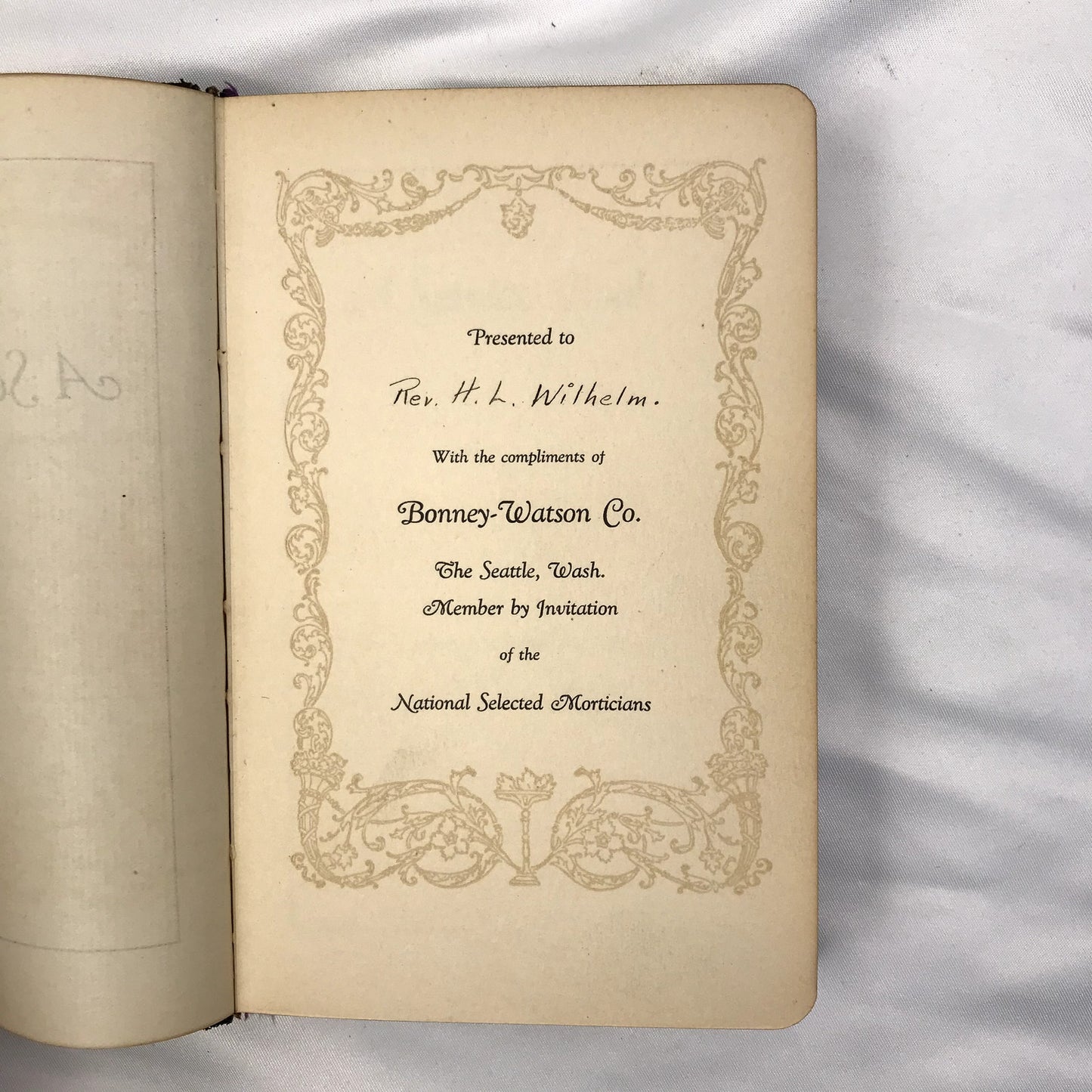 H. L. Wilhelm A Service Book Funerals Guide by National Selected Morticians 1925