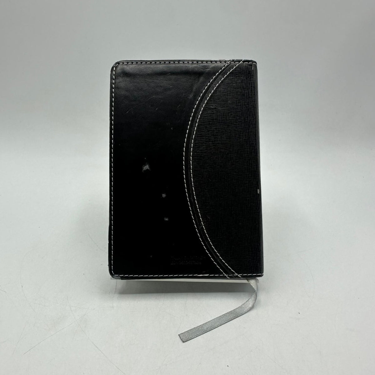 Compact Holy Bible KJV Reference 2000 Zondervan Black Leatherette Christian