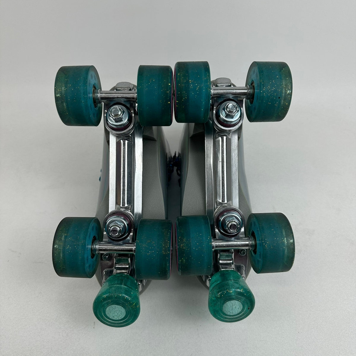 Impala Quad Roller Skates Womens US 7 Silver Holographic Retro Vegan Friendly