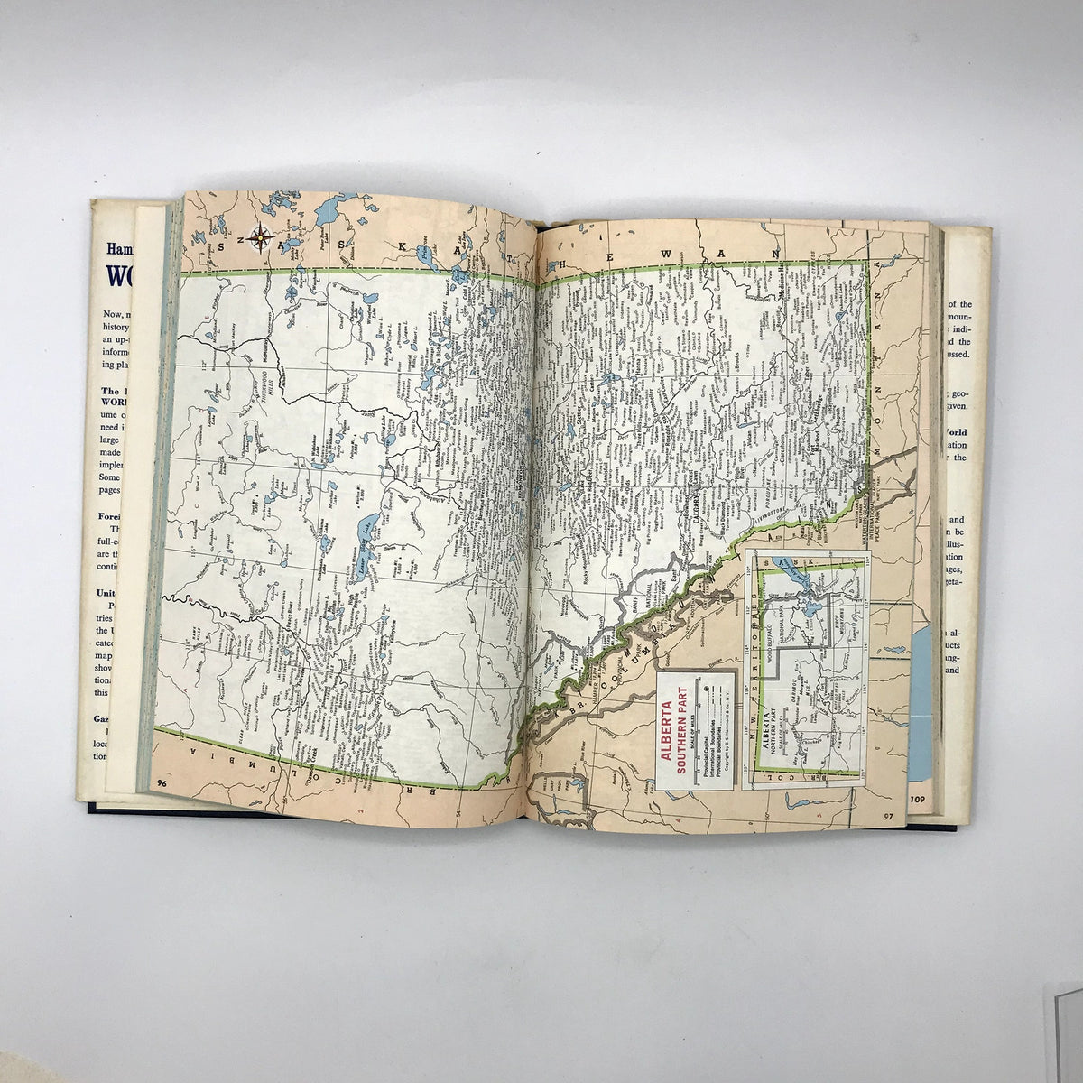 Hammond Family Reference: World Atlas Illustrated Hardcover Reference Book 1966