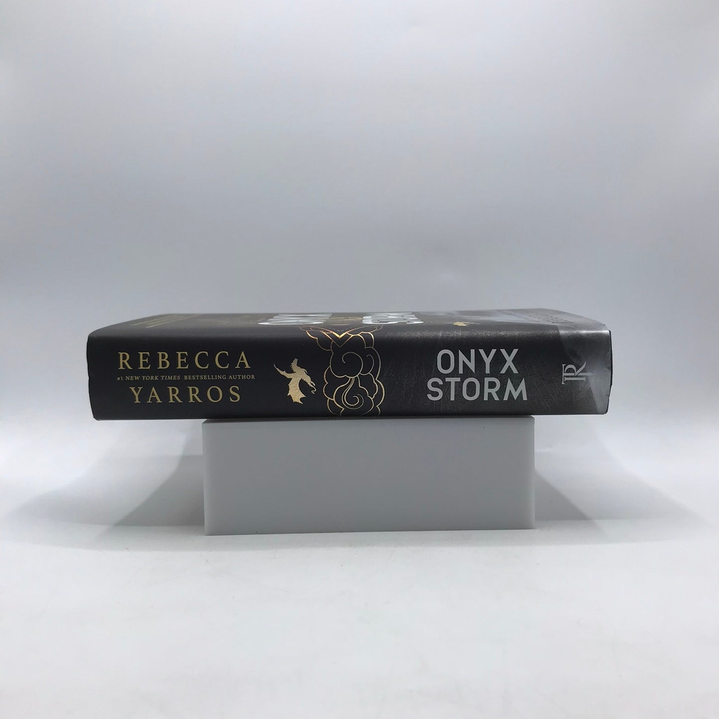 Onyx Storm Rebecca Yarros Military Romance Fantasy New Deluxe Limited Edition