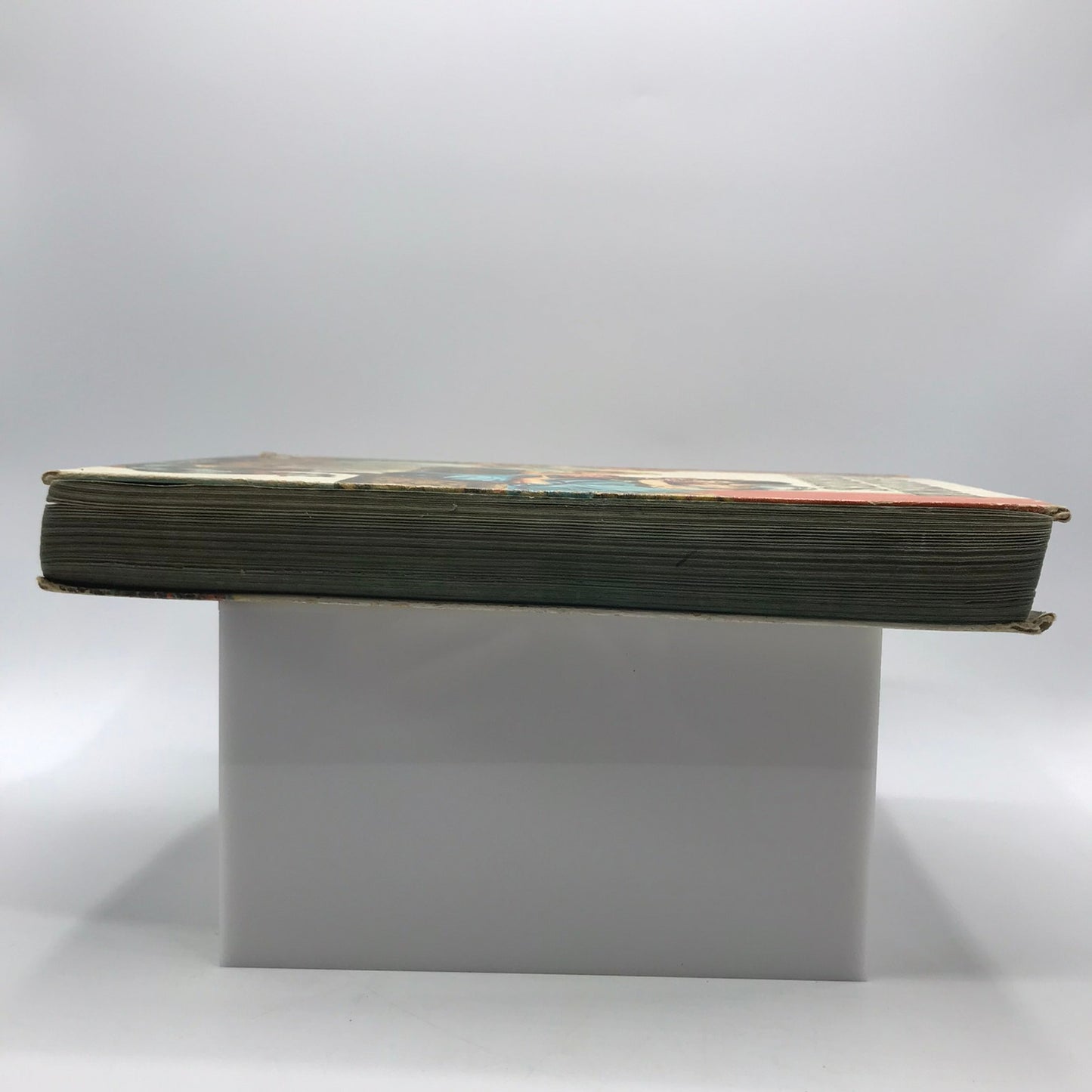 365 Bedtime Stories by Nan Gilbert A Story for Every Day of the Year Children