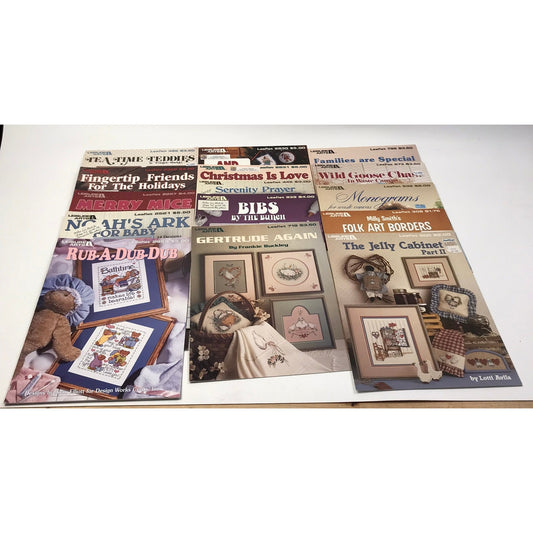 Leisure Arts Cross Stitch Leaflets Lot of 38 Beginner Patterns Embroidery Crafts